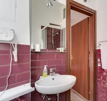 Alojamento de Acomodação e Pequeno-almoço Gallia's 4*